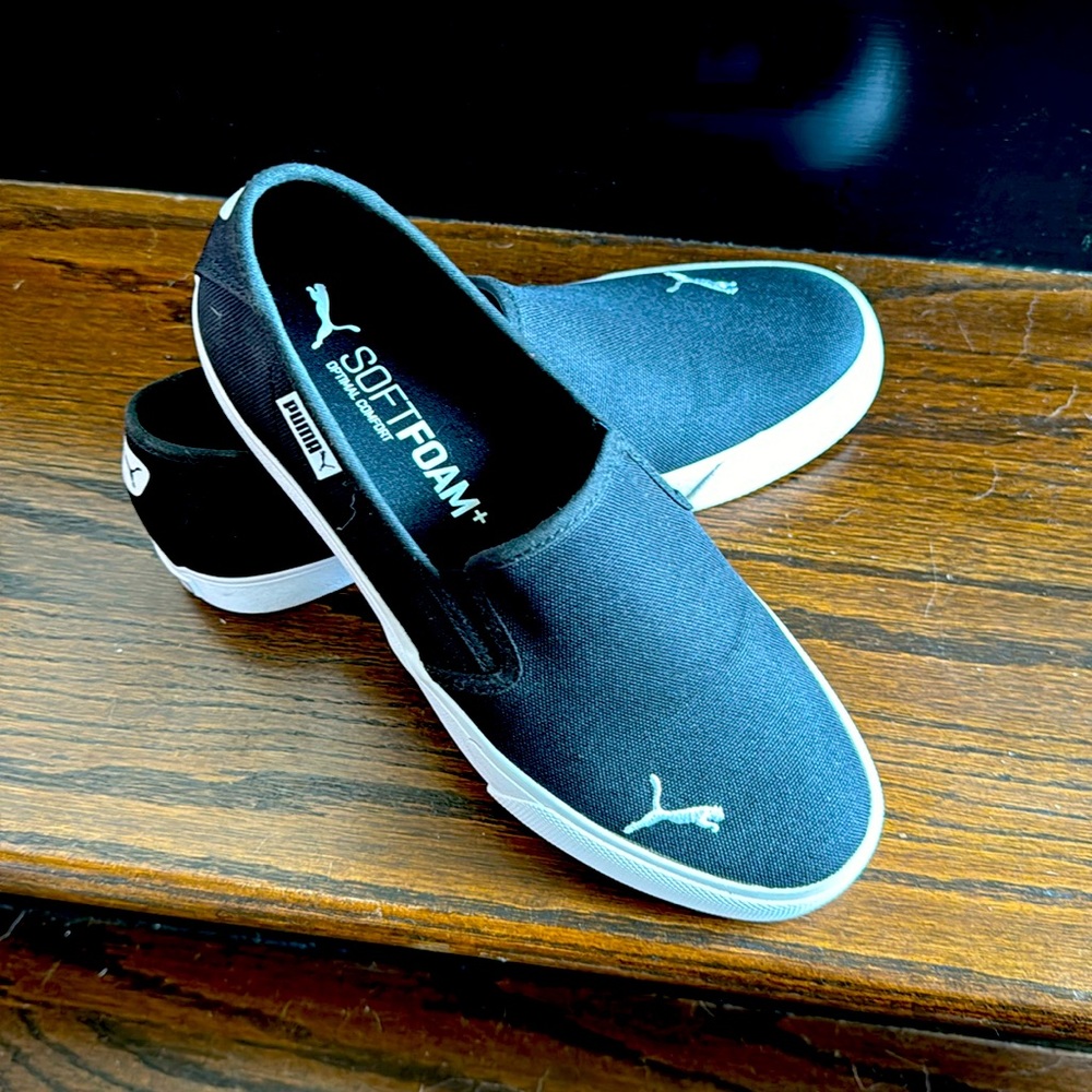 Puma slip on never worn in box!